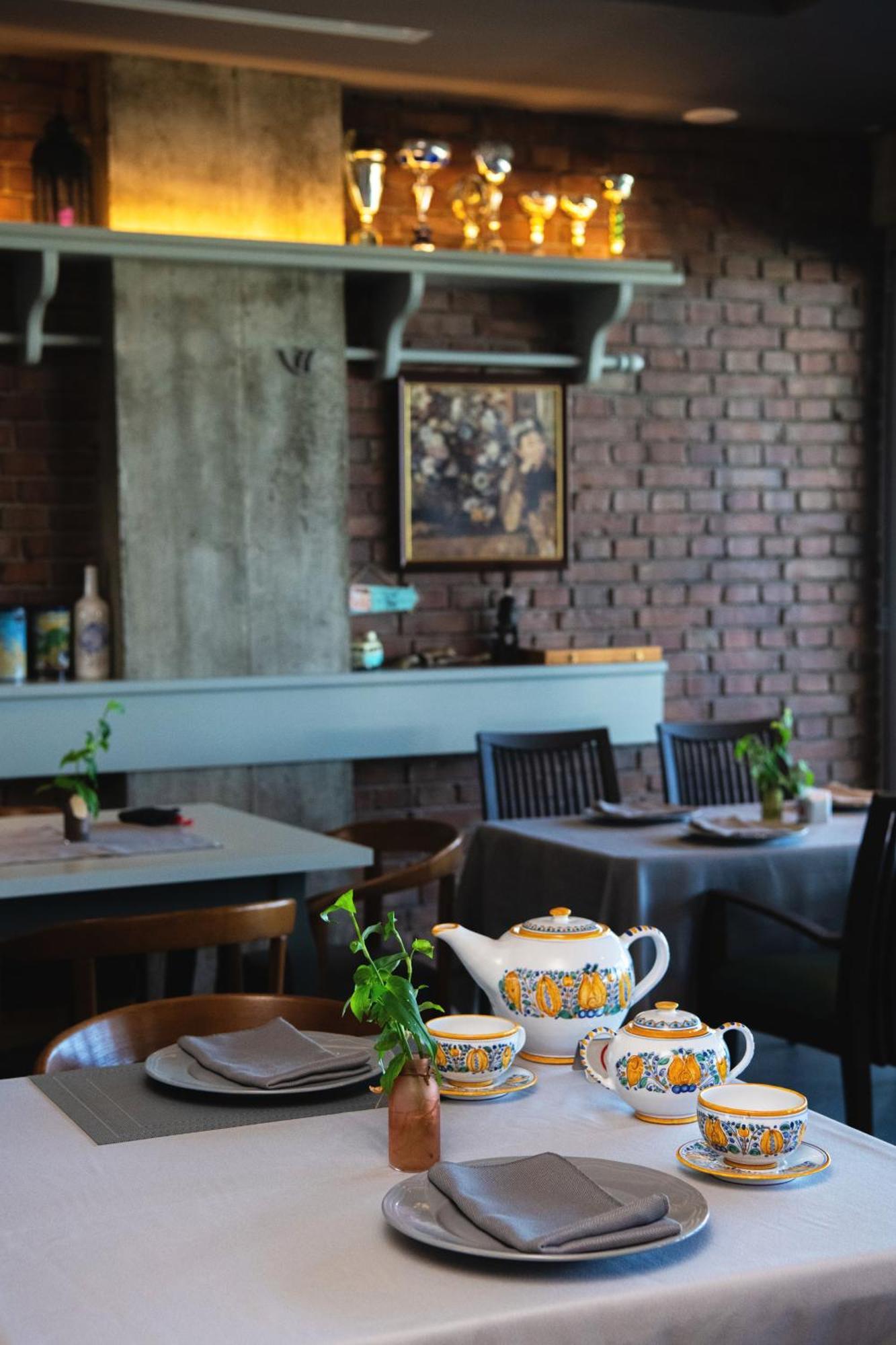 Hotel Vila 11 Драч Екстериор снимка