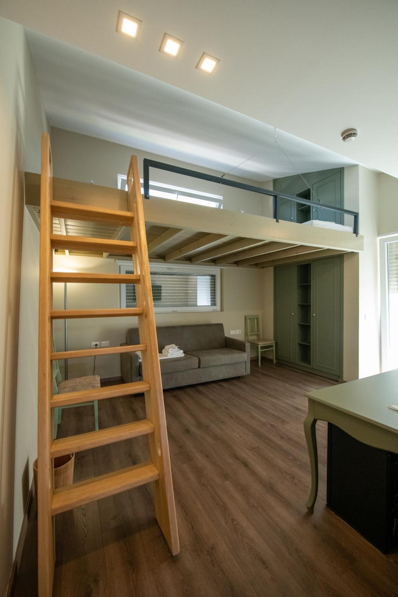 Hotel Vila 11 Драч Екстериор снимка